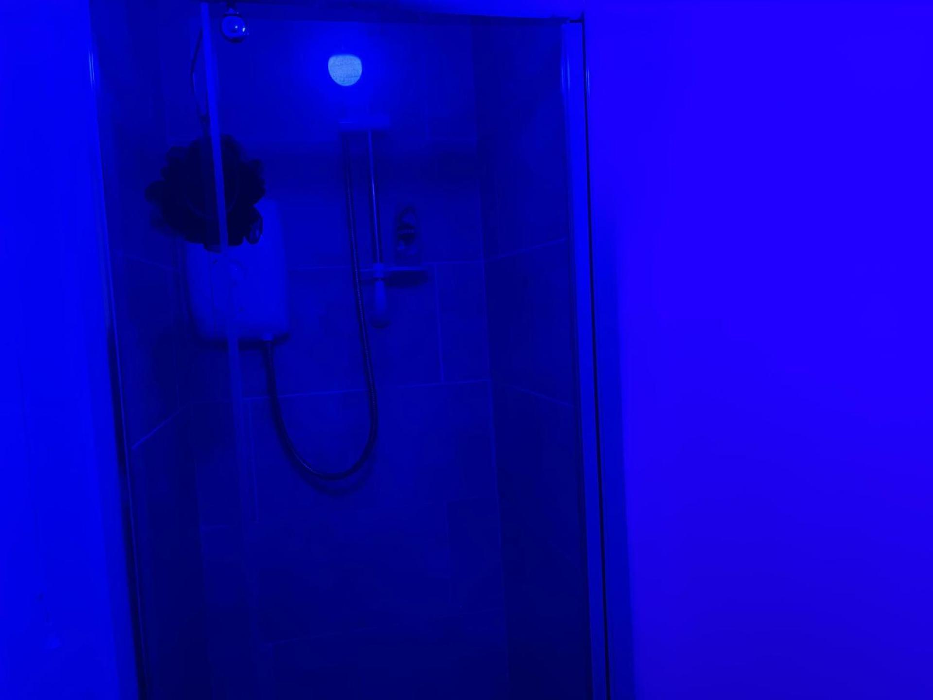 2-Bed Apartment - Sleeps 4 - Street Parking - Wifi Манчестер Екстер'єр фото
