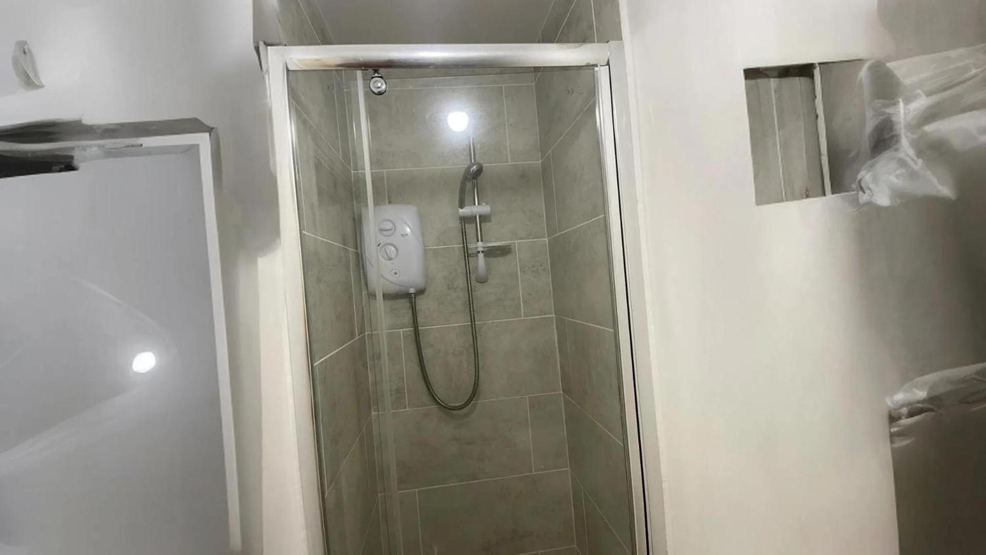 2-Bed Apartment - Sleeps 4 - Street Parking - Wifi Манчестер Екстер'єр фото